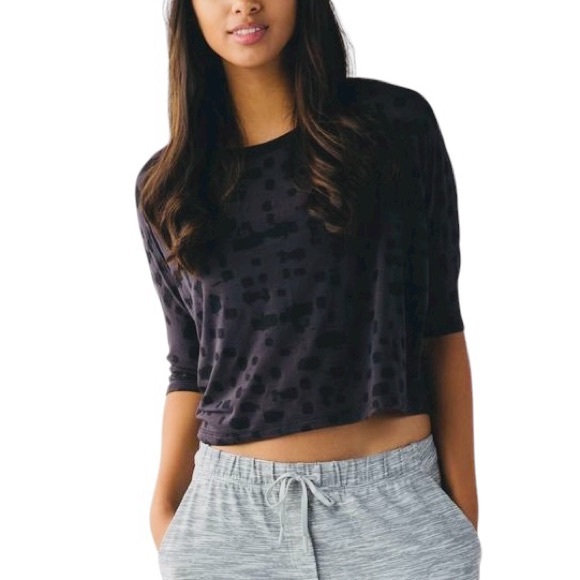 Lululemon Go Om Short Sleeve Tee Mini Ghost Burnout Black Size 6/Small - Picture 1 of 9